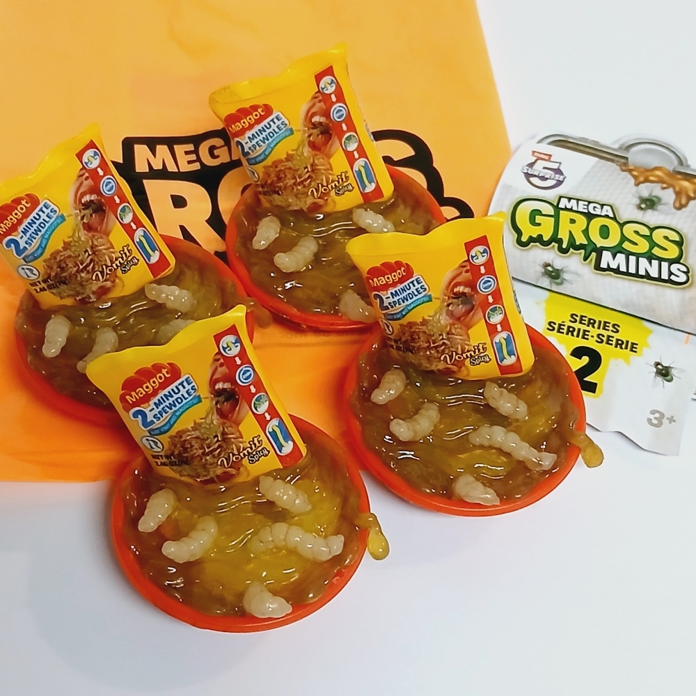 Zuru 5 Surprise Mega Gross Minis Series 2 Maggot Spewdles (4)